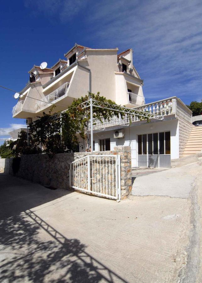 טרוגיר Apartments Paulina מראה חיצוני תמונה